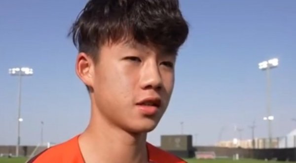 每日配资平台 U17国足队长李钧鹏：平常心战日本队，对手很强但不是不能战胜